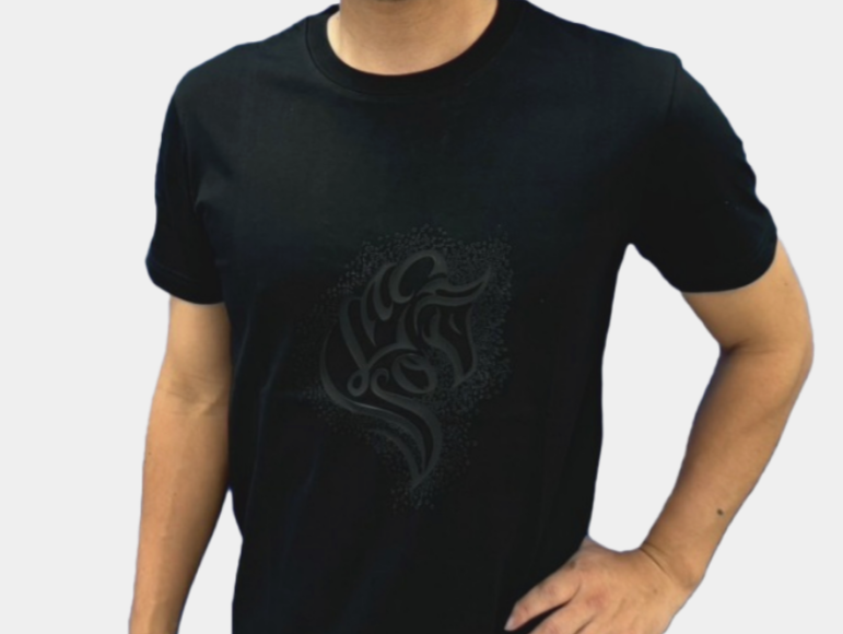 NEW CAVALEIROS. エリート3Dエンブレム Tシャツ Black