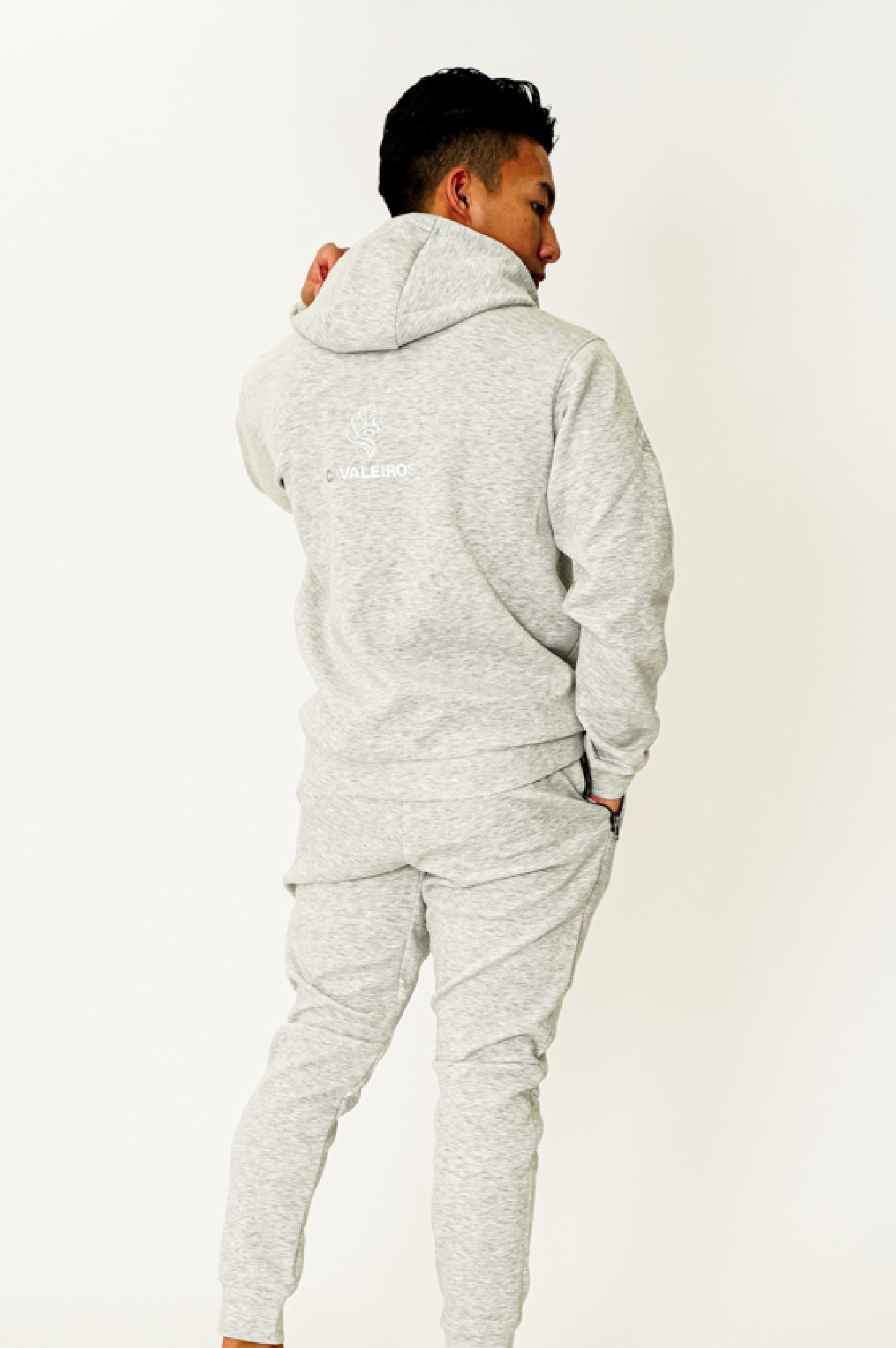 40%OFF【CAVALEIROS】スウェット(パーカー&パンツセット)OFFICIAL JOCKEY’S SWEAT GRAY&SILVER