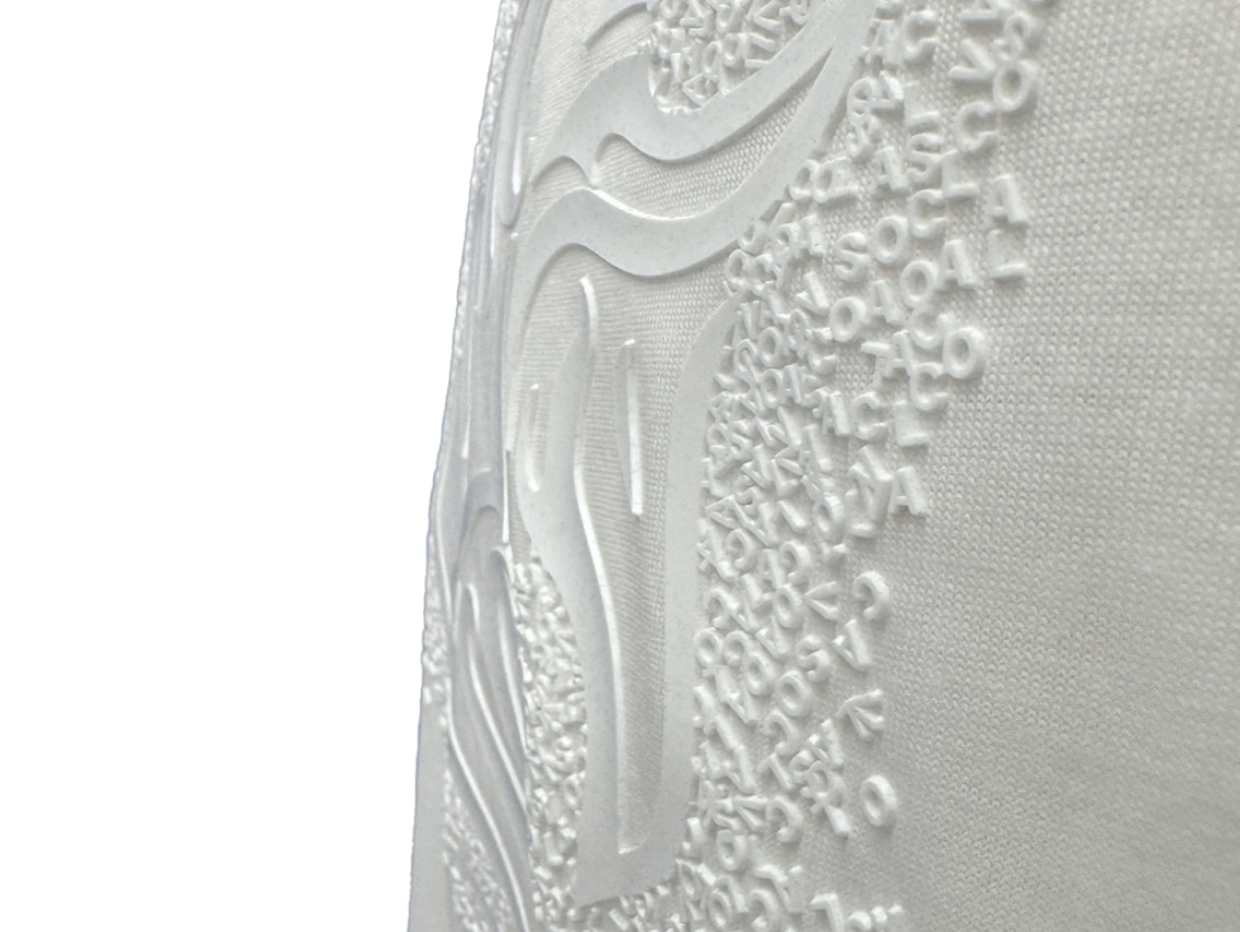 NEW CAVALEIROS. エリート3Dエンブレム Tシャツ White