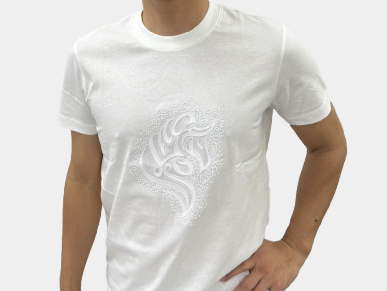NEW CAVALEIROS. エリート3Dエンブレム Tシャツ White