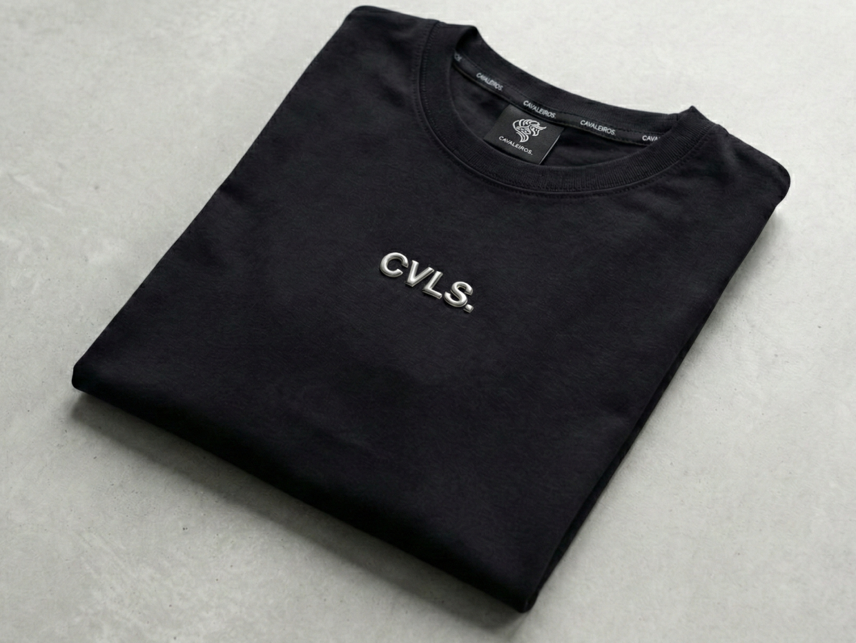 50%OFF【CAVALEIROS.】METAL ORIGINAL LOGO FIT T-SHIRT Black