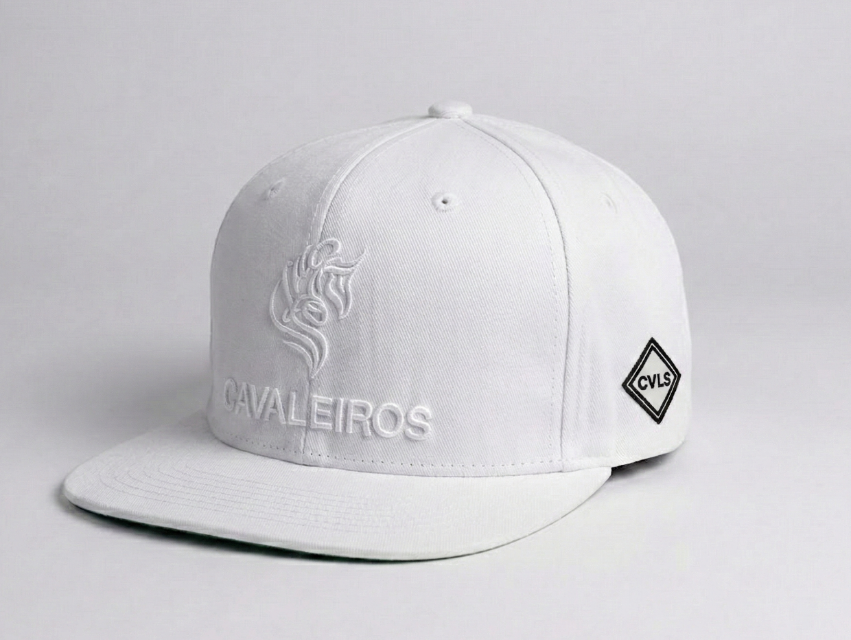 【勝利の女神キャップ】CAVALEIROS.ORIGINAL シグネチャー・キャップ / White all logo