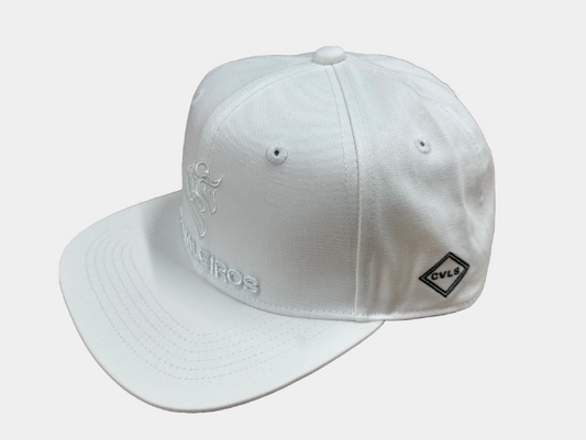 【勝利の女神キャップ】CAVALEIROS.ORIGINAL シグネチャー・キャップ / White all logo